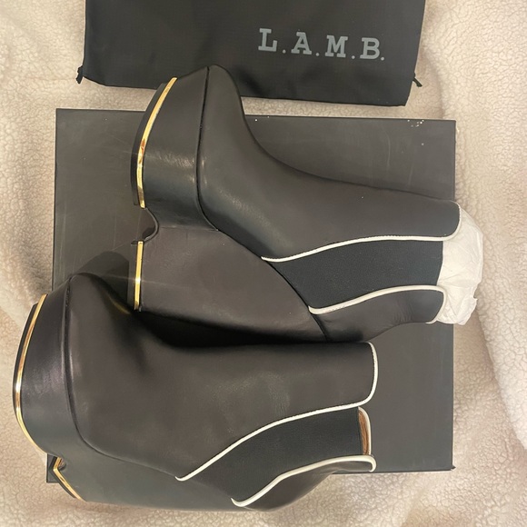 L.A.M.B. Black Diva Platform Wedge Bootie - Picture 3 of 9